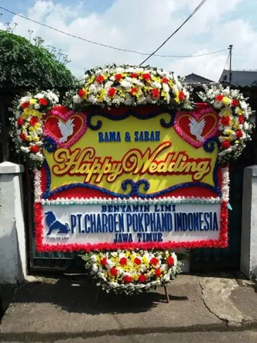 Karangan Bunga Pernikahan Rembang